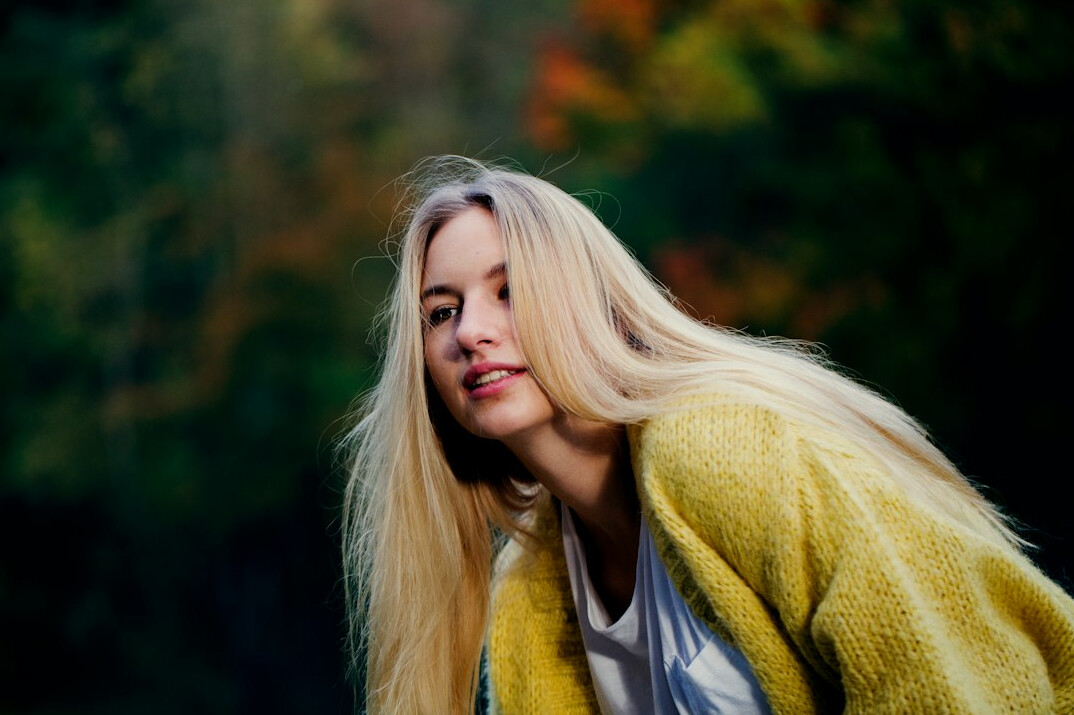Portrait of a smiling woman with blonde hair